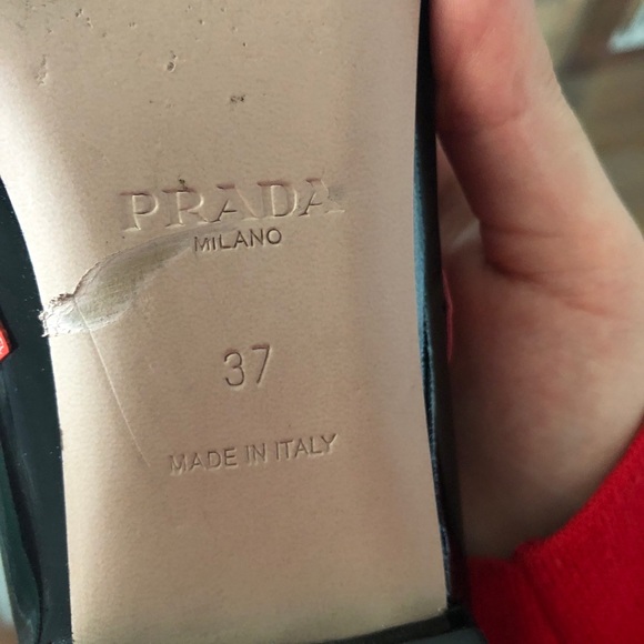 Prada flats with hearts - Picture 4 of 5